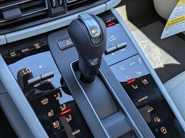 2026 Porsche Macan AWD