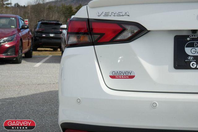 2025 Nissan Versa 1.6 SR