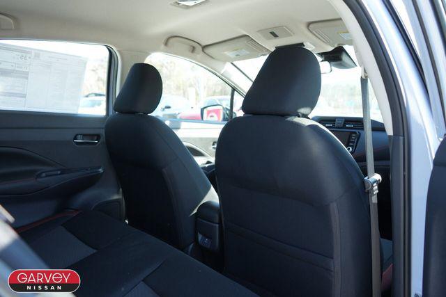 2025 Nissan Versa 1.6 SR