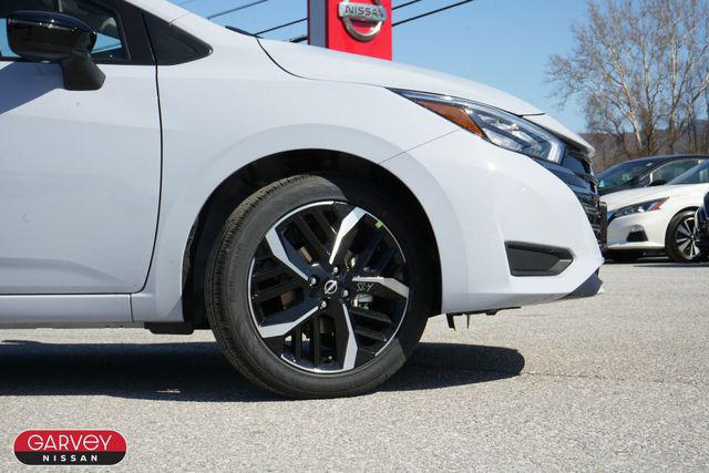 2025 Nissan Versa 1.6 SR