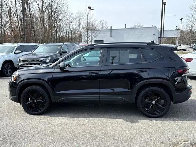 2025 Volkswagen Taos 1.5T SE Black