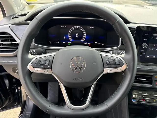 2025 Volkswagen Taos 1.5T SE Black