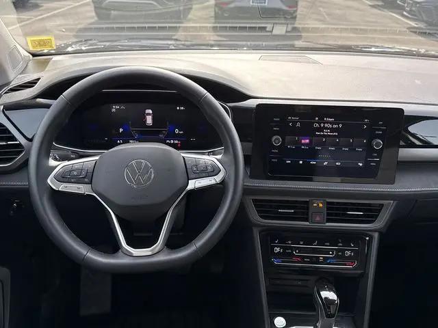 2025 Volkswagen Taos 1.5T SE Black