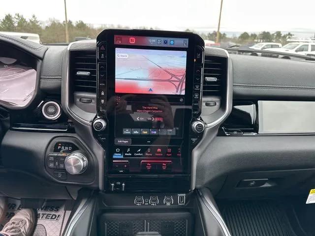 2026 Ram 1500 Laramie Crew Cab 4x4 5'7" Box