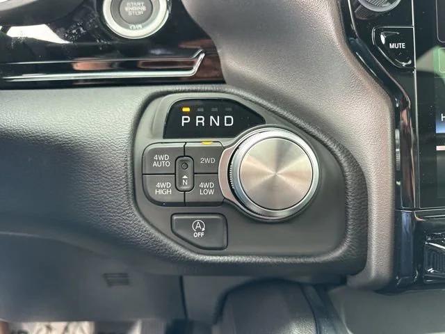 2026 Ram 1500 Laramie Crew Cab 4x4 5'7" Box
