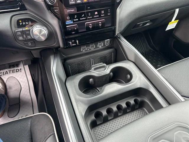 2026 Ram 1500 Laramie Crew Cab 4x4 5'7" Box