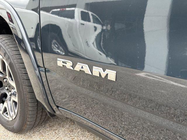 2026 Ram 1500 Laramie Crew Cab 4x4 5'7" Box