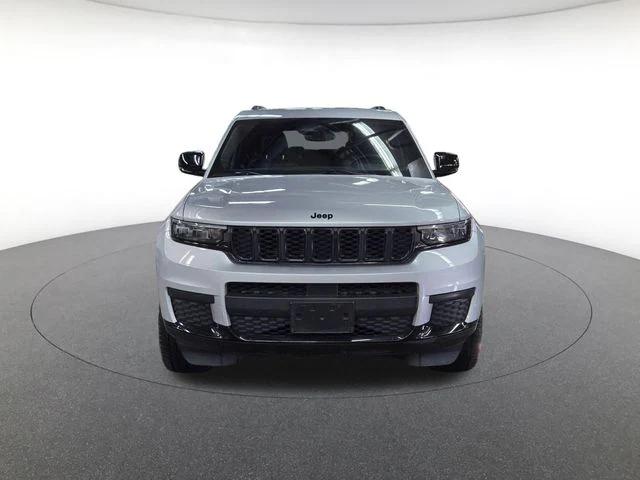2022 Jeep Grand Cherokee L Altitude 4x4