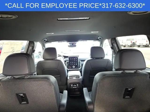2026 GMC Acadia Elevation FWD