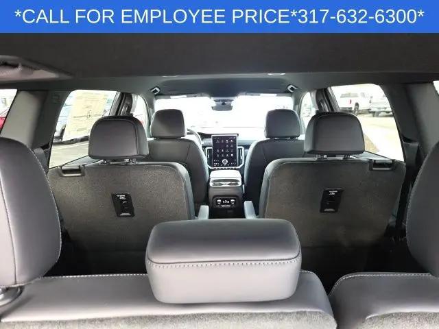 2026 GMC Acadia Elevation FWD