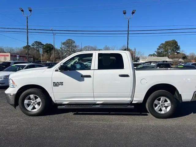 2023 Ram 1500 Classic SLT Crew Cab 4x2 5'7" Box