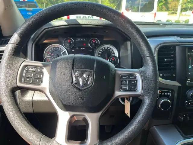 2023 Ram 1500 Classic SLT Crew Cab 4x2 5'7" Box
