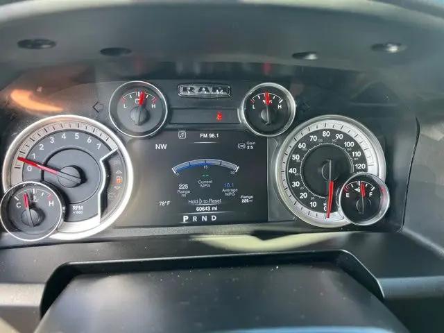 2023 Ram 1500 Classic SLT Crew Cab 4x2 5'7" Box