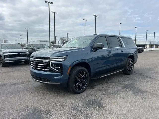 2026 Chevrolet Suburban LT, 4WD