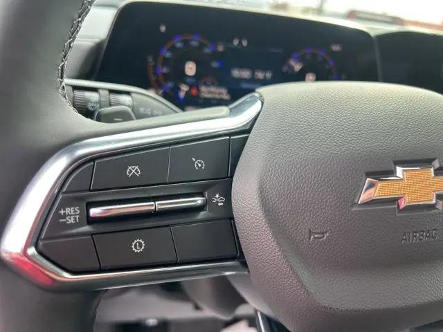 2026 Chevrolet Suburban LT, 4WD