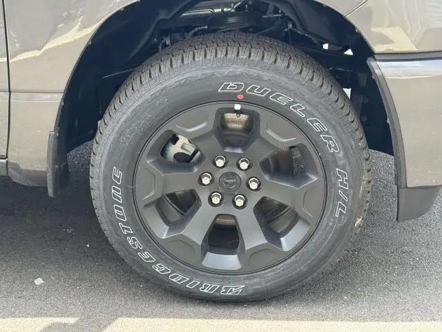 2026 Ram 1500 Express Crew Cab 4x4 57 Box