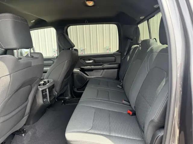 2026 Ram 1500 Express Crew Cab 4x4 57 Box
