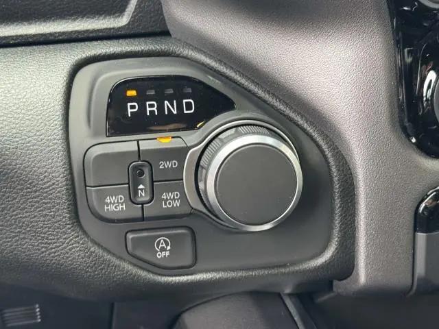 2026 Ram 1500 Express Crew Cab 4x4 57 Box