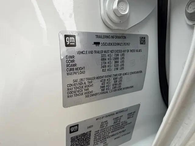 2024 Chevrolet Silverado 1500 4WD Crew Cab Short Bed RST