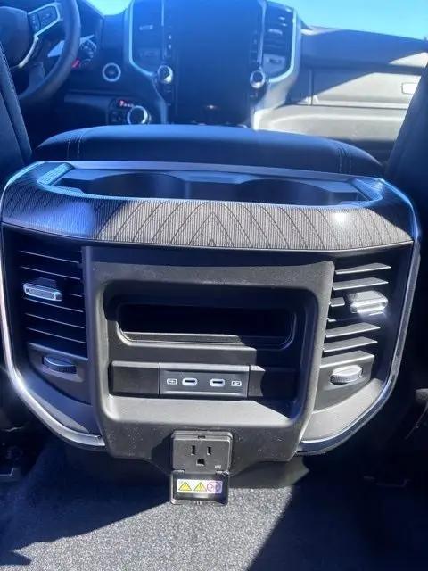 2026 Ram 1500 Big Horn Crew Cab 4x4 64 Box