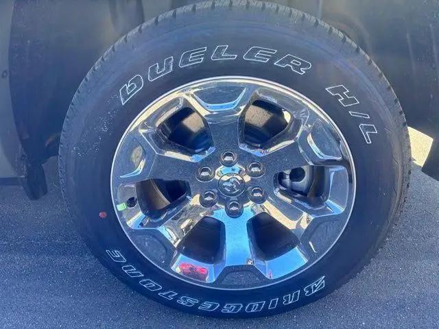 2026 Ram 1500 Big Horn Crew Cab 4x4 64 Box