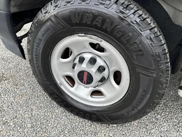 2023 GMC Savana Cargo RWD 2500 Regular Wheelbase Work Van