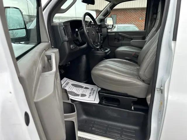 2023 GMC Savana Cargo RWD 2500 Regular Wheelbase Work Van