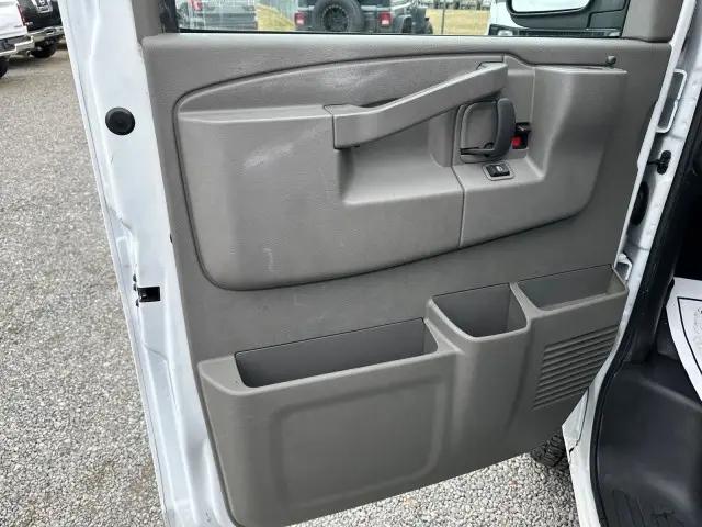 2023 GMC Savana Cargo RWD 2500 Regular Wheelbase Work Van
