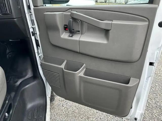 2023 GMC Savana Cargo RWD 2500 Regular Wheelbase Work Van
