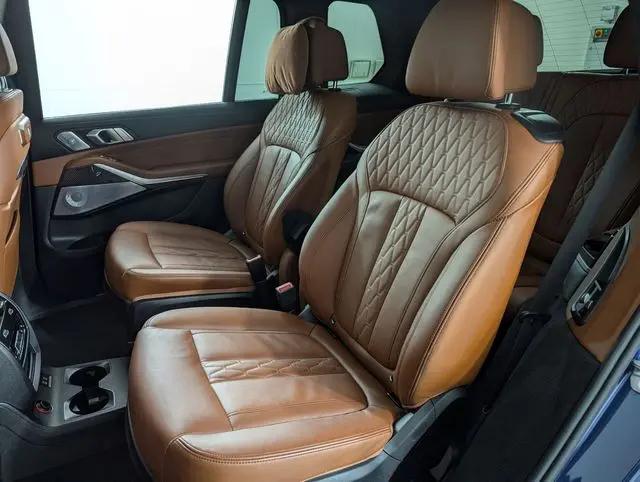 2024 BMW xB ALPINA XB7