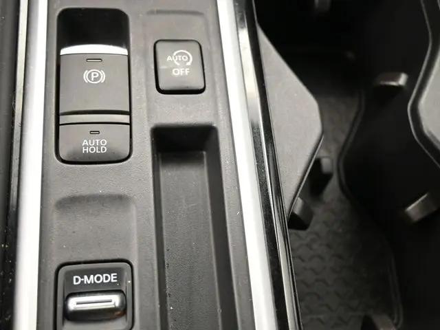 2025 Nissan Pathfinder Platinum FWD