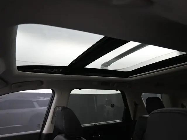 2025 Nissan Pathfinder Platinum FWD
