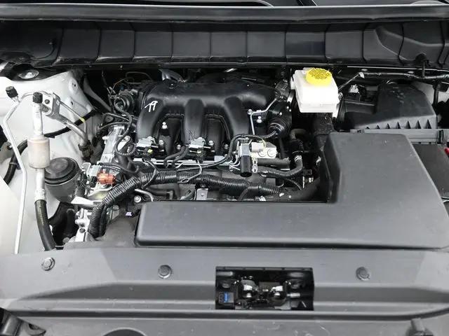 2025 Nissan Pathfinder Platinum FWD