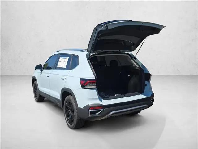 2026 Volkswagen Taos SE