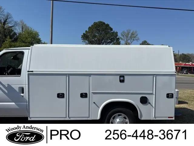 2026 Ford E-350 Cutaway E-Series Cutaway