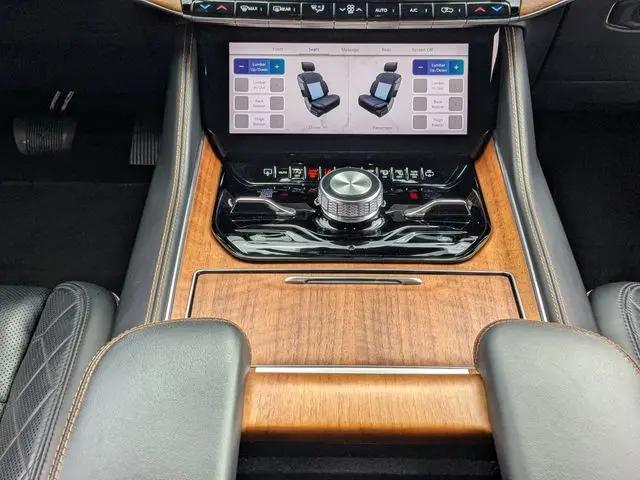 2022 Jeep Grand Wagoneer Series III 4x4