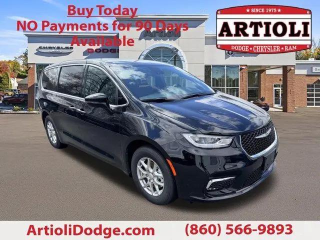 2026 Chrysler Pacifica Select for sale in Enfield, CT