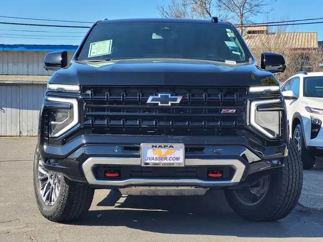 2025 Chevrolet Suburban 4WD Z71