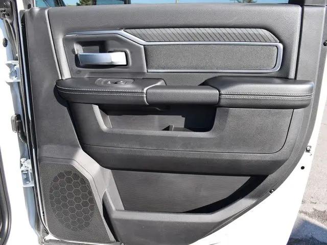 2026 Ram 3500 Big Horn Crew Cab 4x4 6'4" Box