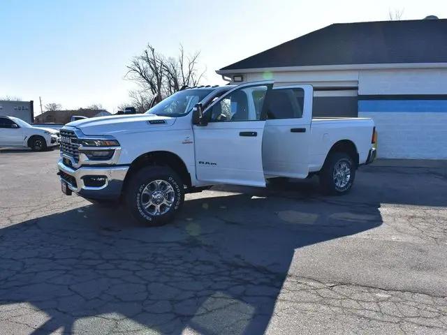 2026 Ram 3500 Big Horn Crew Cab 4x4 6'4" Box