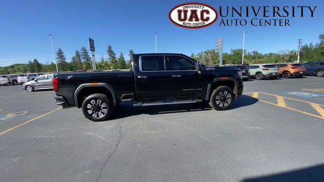 2022 GMC Sierra 2500HD 4WD Crew Cab Standard Bed Denali