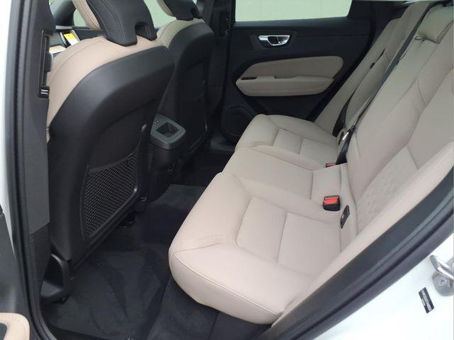 2026 Volvo XC60 B5 Core