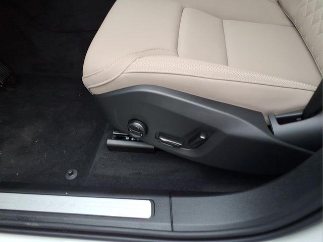 2026 Volvo XC60 B5 Core