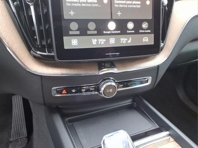 2026 Volvo XC60 B5 Core