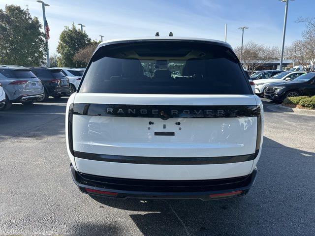 2025 Land Rover Range Rover P550e SE