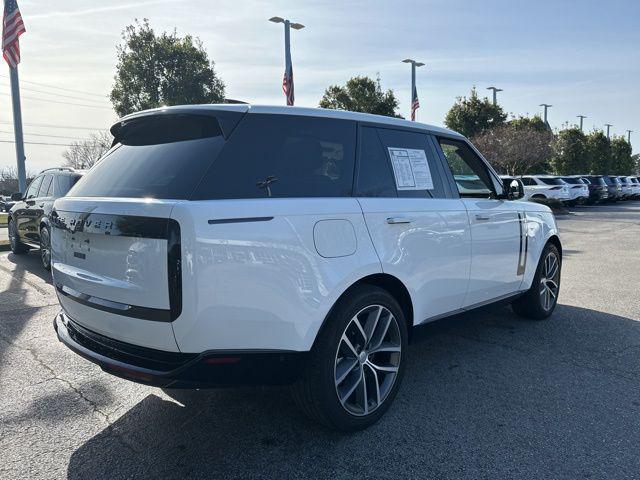 2025 Land Rover Range Rover P550e SE