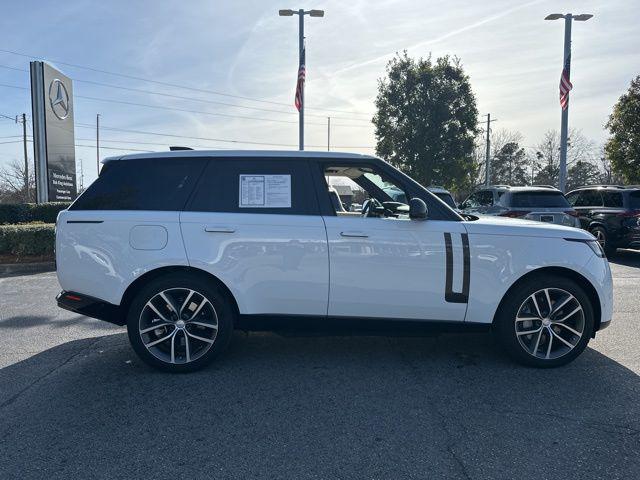 2025 Land Rover Range Rover P550e SE