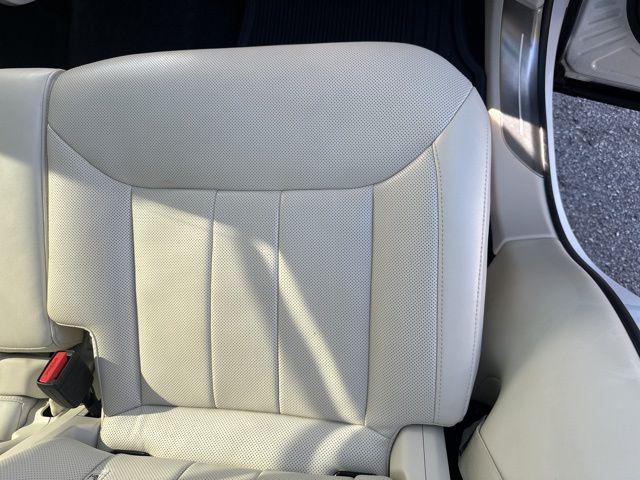 2025 Land Rover Range Rover P550e SE