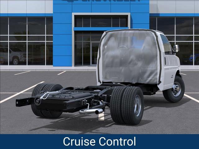 2026 Chevrolet Express Cutaway 4500 Van