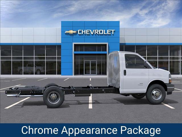 2026 Chevrolet Express Cutaway 4500 Van